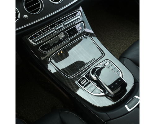 Dekorativní rámeček na středovou konzoli Mercedes Benz E W213 (2017-2020) - černé dřevo